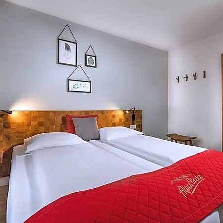 Apart-hotel Alpenparks - Gratis Thermeneintritt 4*